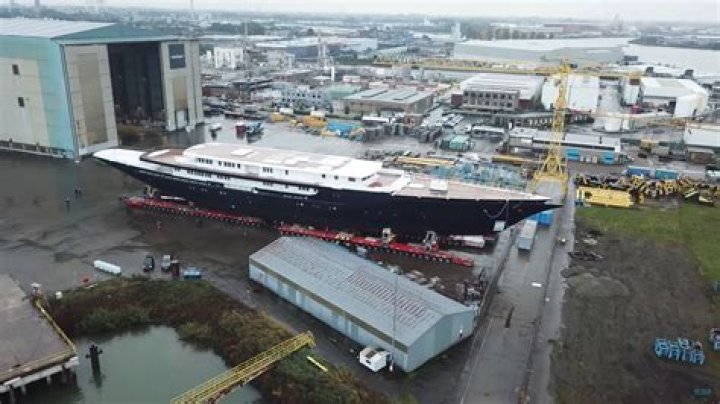 A Famous Bridge In The Netherlands Is Being Torn Down To Accommodate Jeff Bezos's Superyacht