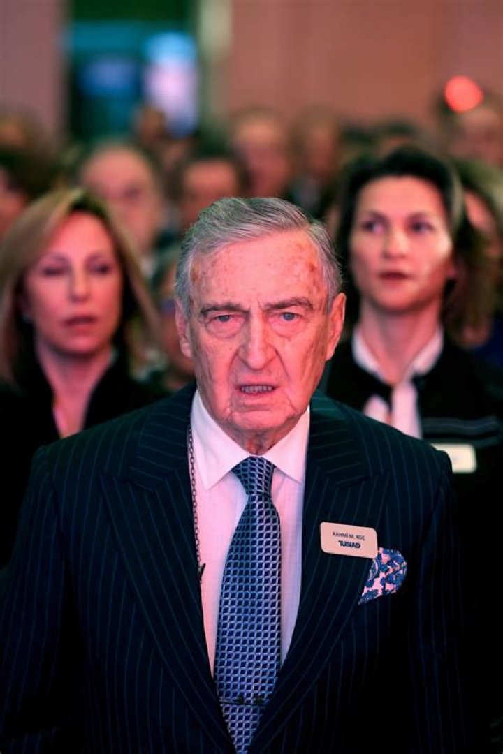 Ali Ibrahim Agaoglu Net Worth