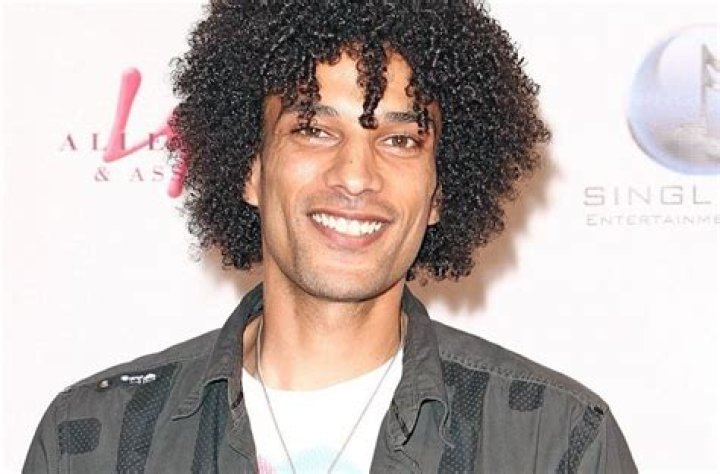 'American Idol' Contestant Corey Clark Sues MTV For $40 Million