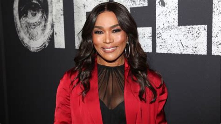 Angela Bassett Net Worth | Celebrity Net Worth