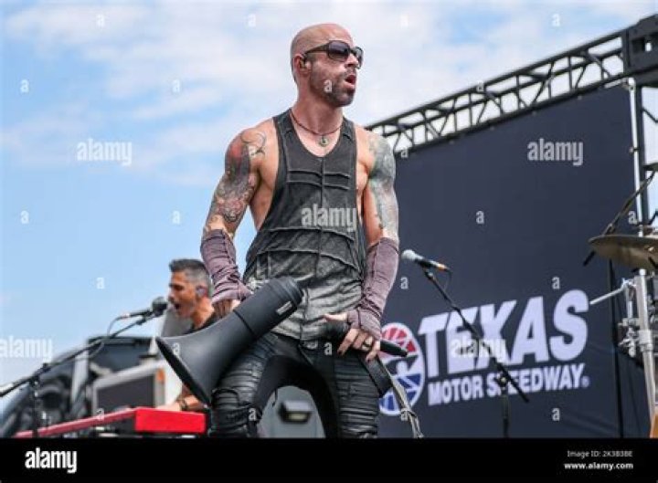 Chris Daughtry Net Worth | Celebrity Net Worth