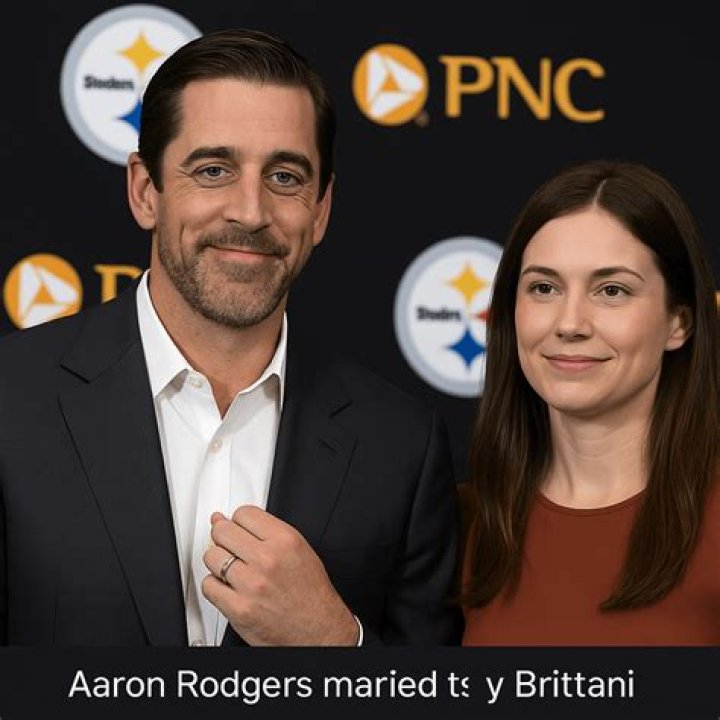 Did Aaron Rodgers Really Sign A $200 Million Deal With The Packers?