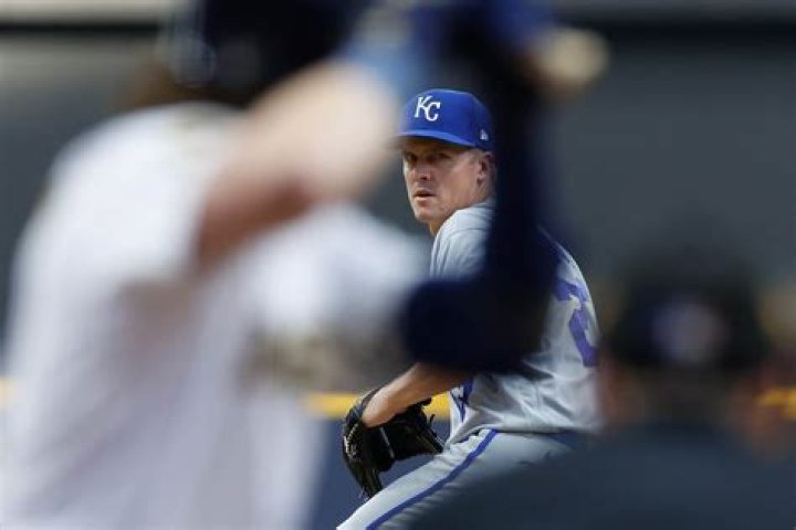 Dodgers Pitcher Zack Greinke Passes On $71 Million, Sets His Eyes On $150 Million