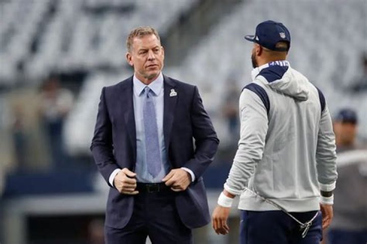 ESPN Is Paying Troy Aikman A Ton Of Money To Leave FOX
