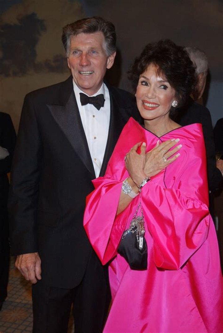 Gary Collins Net Worth | Celebrity Net Worth