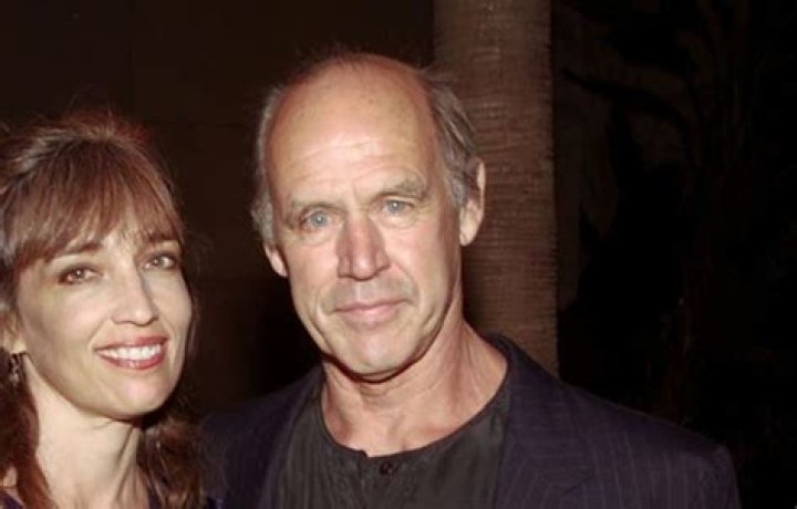 Geoffrey Lewis Net Worth | Celebrity Net Worth