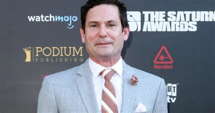 Henry Thomas Net Worth | Celebrity Net Worth