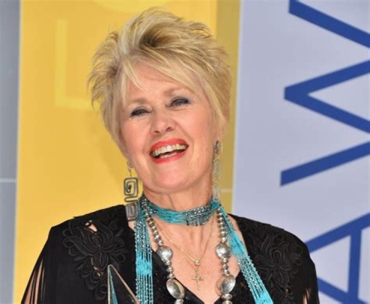 Janie Fricke Net Worth | Celebrity Net Worth