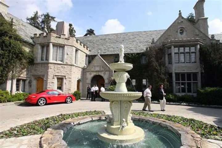 Jeff Beacher Offers $90 Million For Playboy Mansion, Hef And All