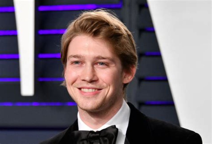 Joe Alwyn Net Worth | Celebrity Net Worth