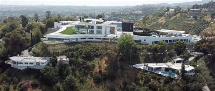 Los Angeles Is Home To The Largest (And Most Expensive) Residence In The World