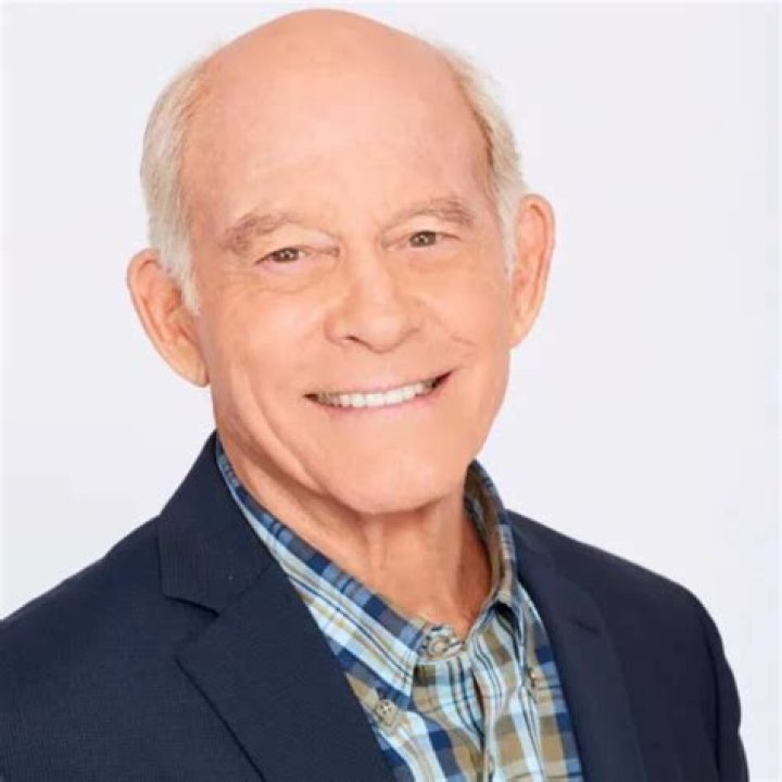 Max Gail Net Worth | Celebrity Net Worth
