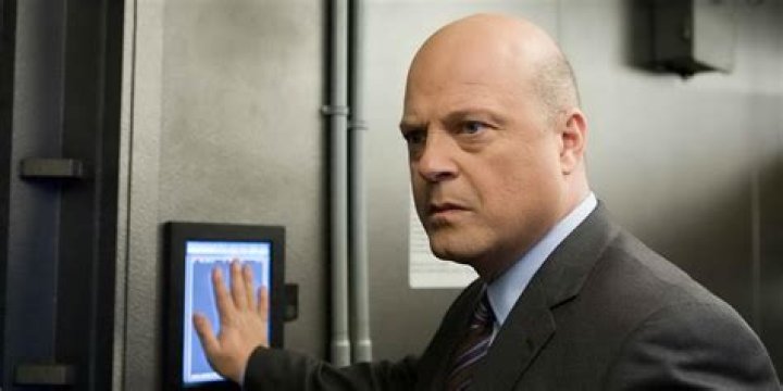 Michael Chiklis Net Worth | Celebrity Net Worth