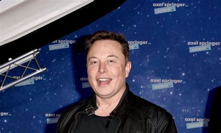 Morgan Stanley Analyst Thinks Elon Musk Will Become A Trillionaire Thanks To SpaceX