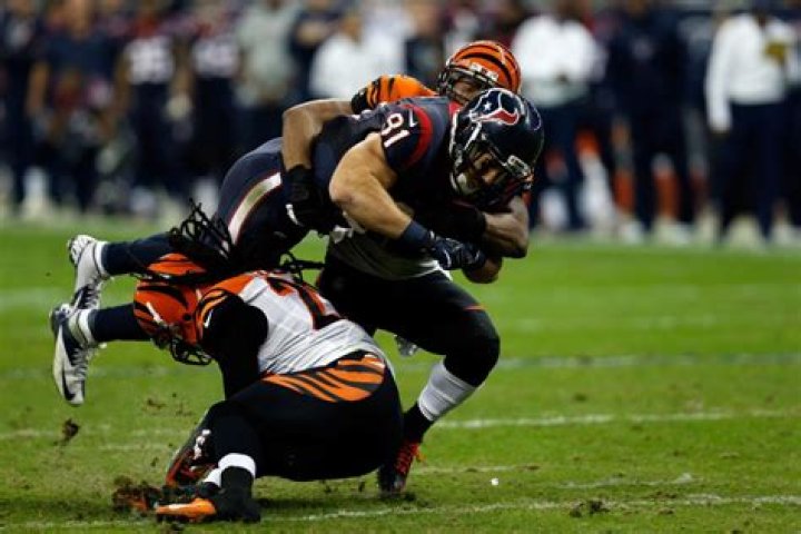 Nate Clements Net Worth | Celebrity Net Worth