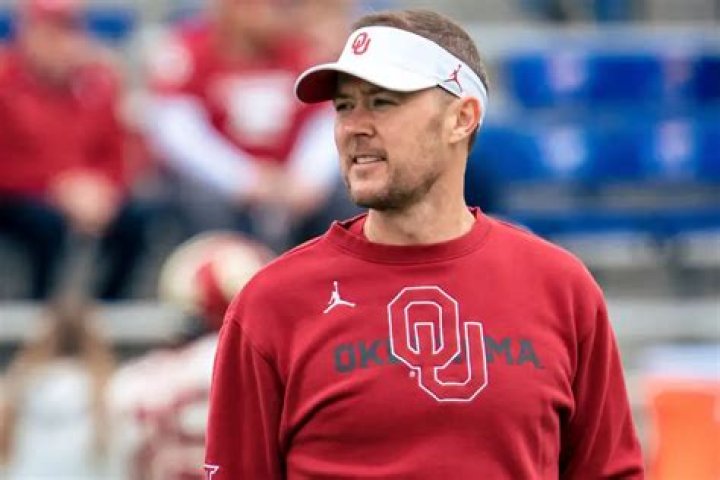 No, USC Is NOT Buying Lincoln Riley A $6 Million LA Mansion Or Buying His Oklahoma Homes...