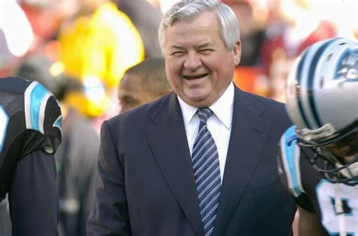 How Panthers Owner Jerry Richardson Turned A $4,700 NFL Bonus Into A Billion Dollar Burger Fortune