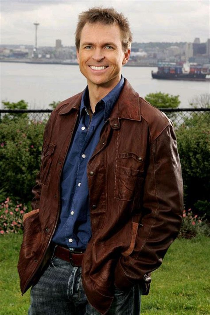 Phil Keoghan Net Worth | Celebrity Net Worth