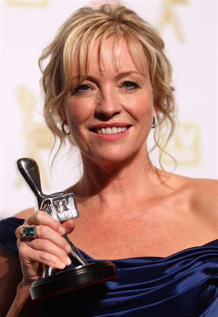 Rebecca Gibney Net Worth | Celebrity Net Worth