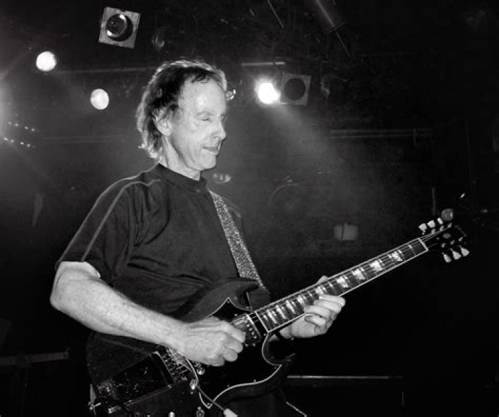 Robby Krieger Net Worth | Celebrity Net Worth