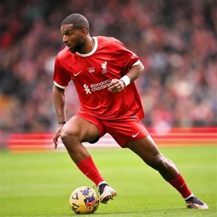 Ryan Babel Net Worth | Celebrity Net Worth