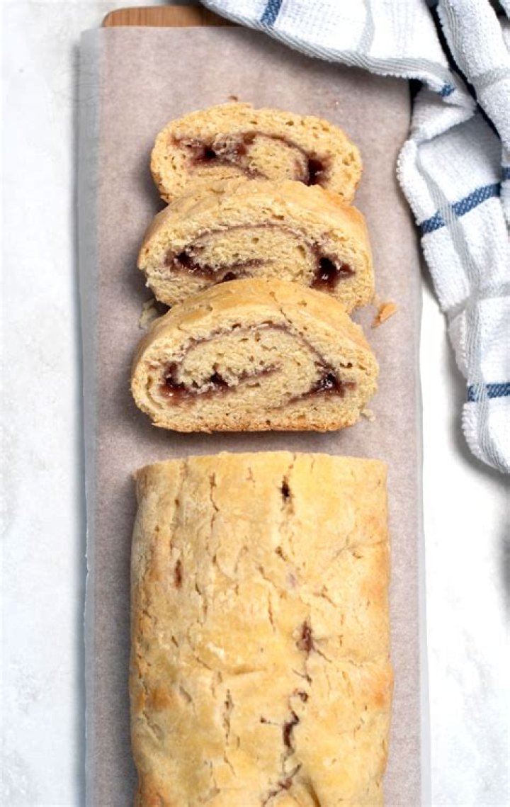 How Ryan Seacrest Transformed Himself From Awkward Teenager To $250 Million Dollar Hollywood Mogul