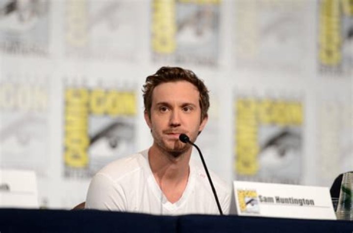 Sam Huntington Net Worth | Celebrity Net Worth