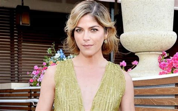 Selma Blair Net Worth | Celebrity Net Worth