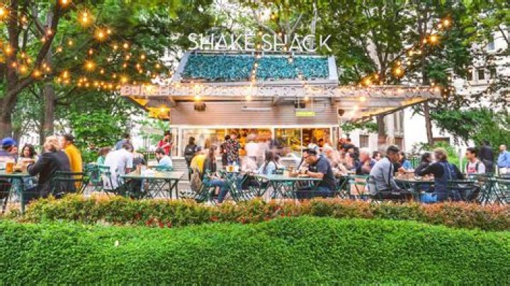It Started Out As A Hot Dog Stand In A Dilapidated NYC Park–Today Shake Shack Is A $1.7 Billion Public Company