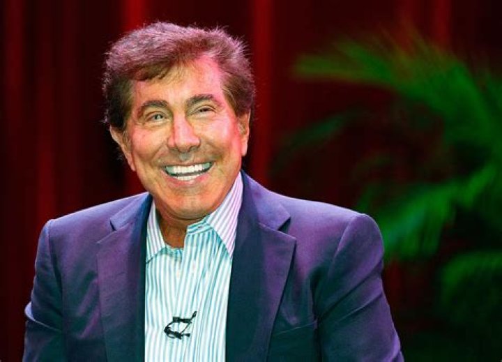 The Story Of How Steve Wynn's Elbow Ending Up Costing Him $139 Million