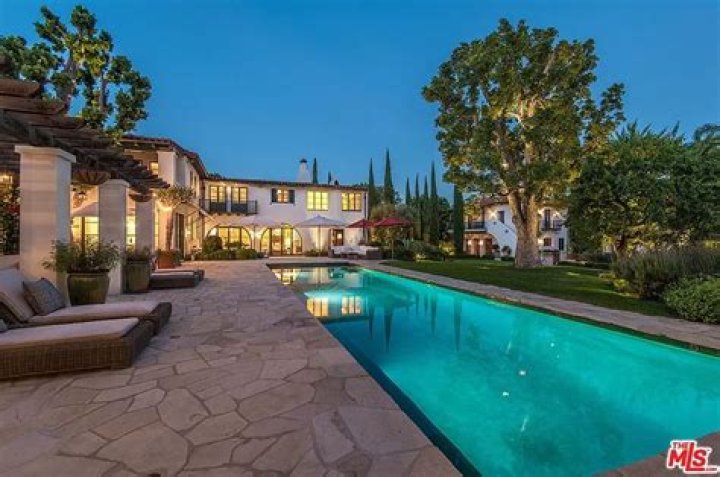 Todd Phillips (The Hangover/Joker/Old School Producer) Lists Beverly Hills Mansion For $34.5 Million