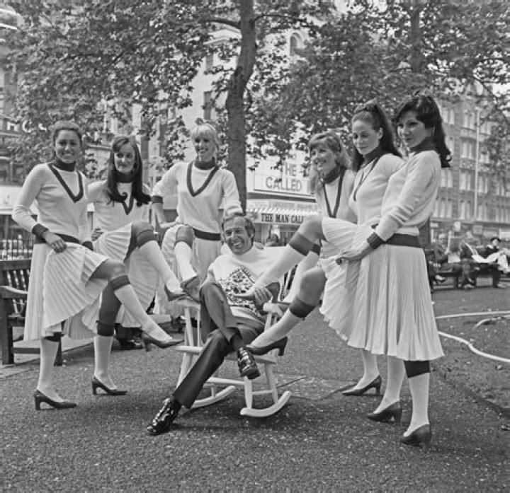 Val Doonican Net Worth | Celebrity Net Worth