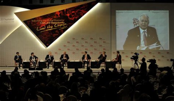 Victor Fung Net Worth | Celebrity Net Worth