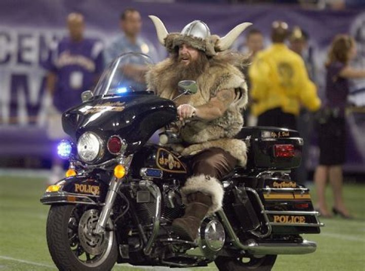 Vikings Ditch Longtime Mascot After He Demands Absolutely Ridiculous Pay Raise