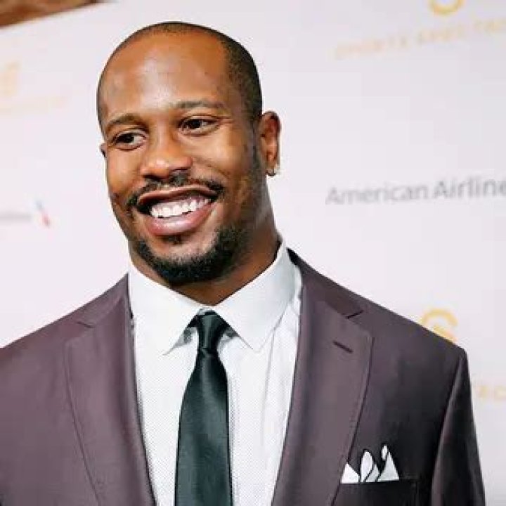 Von Miller Just Turned Down The Biggest NFL Defensive Contract In History