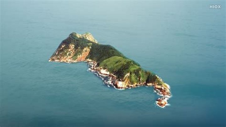 You Can Own Two Private Islands Off The Coast Of NYC For $13 Million