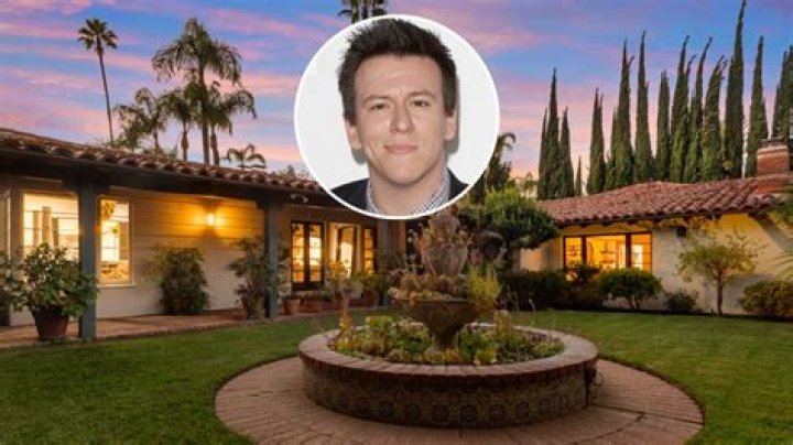 YouTube Star Philip DeFranco Buys Encino Estate For $4.1 Million